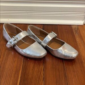 DV by Dolce Vita Silver Flats